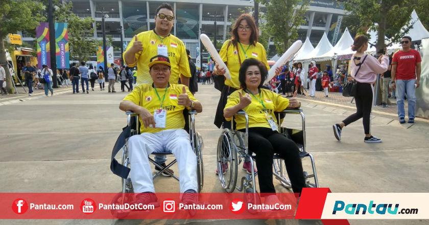 Bangganya Suami-Istri Penyandang Disabilitas Saksikan Langsung Opening Asian Games 2018