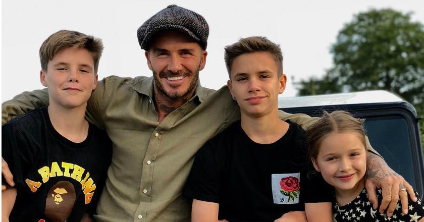 Keluarga David Beckham Belajar dan Bermain Bersama Anak-anak Sumba