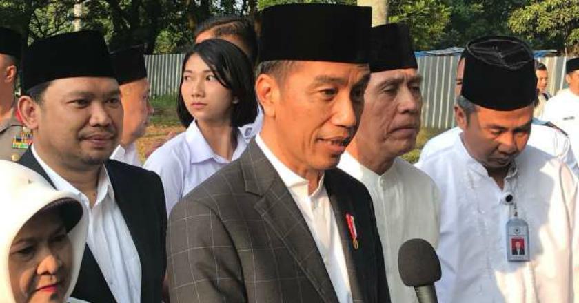 Sosok Paspampres Cantik Ini Jadi Pusat Perhatian Saat Mengawal Presiden Jokowi