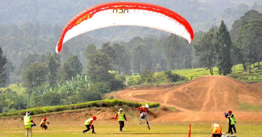 Mantap! Tim Paralayang Kembali Sumbang Medali Emas