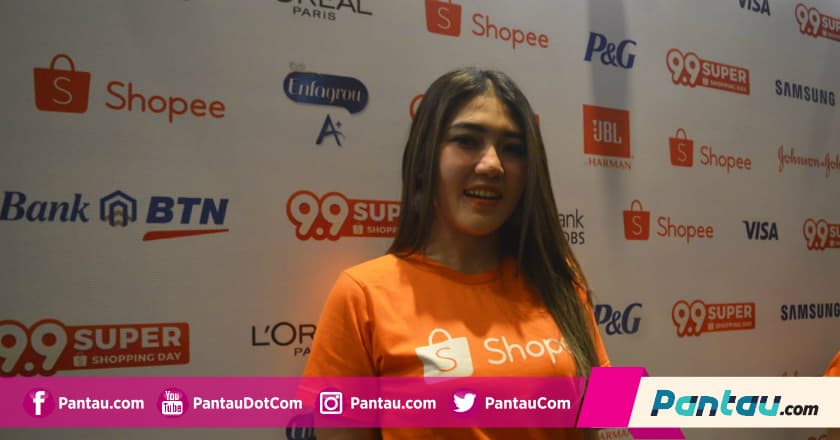 Begini Reaksi Via Vallen Soal Presiden Bergoyang Mendengar Lagunya
