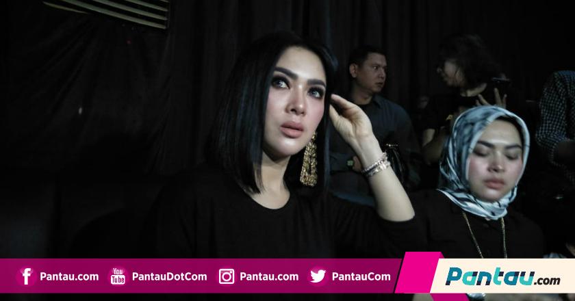 Tiket Rp25 Juta Ludes, Syahrini: Ternyata Gue Dihargain