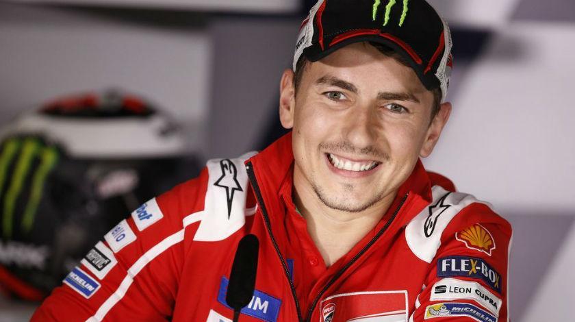 Ini Dia yang Tak Bisa Diikuti Lorenzo pada Valentino Rossi