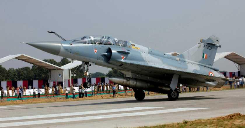 Pakistan Benarkan Pesawat Militer India Lepaskan Hulu Ledak di Kashmir