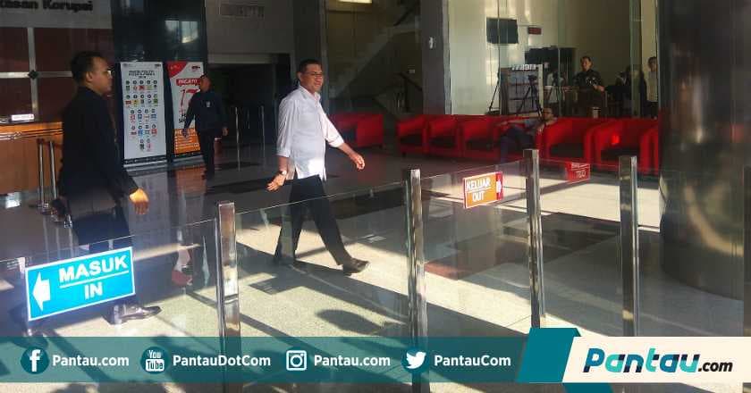 Diperiksa KPK, Anggota DPR PAN Ini Bantah Tahu Kasus Taufik Kurniawan