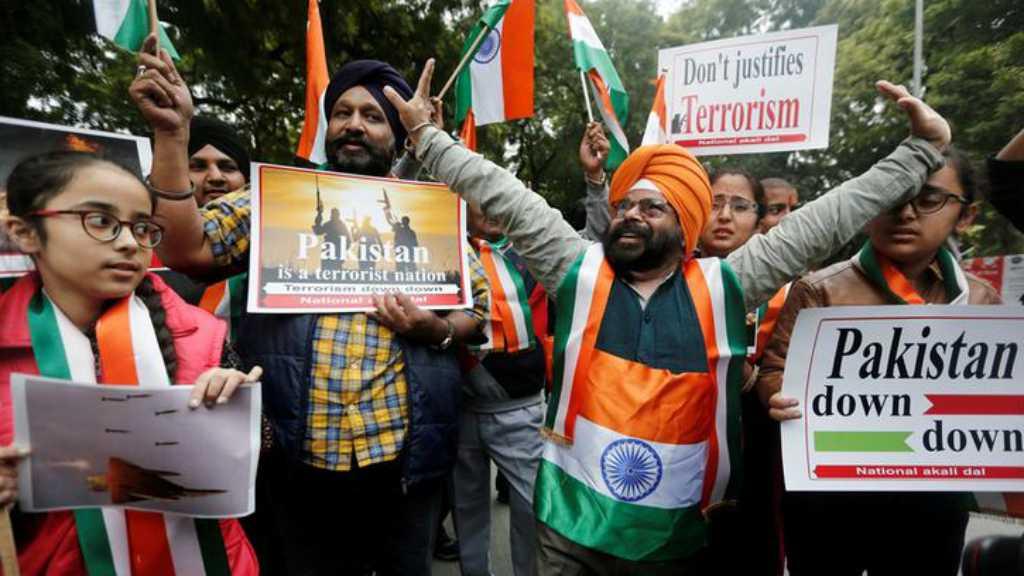 Masyarakat India Turun ke Jalan Rayakan Serangan Terhadap Pakistan