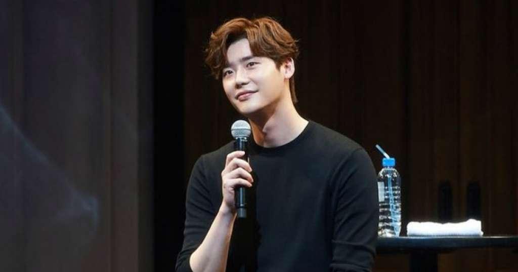 Meski Tidak Sehat, Lee Jong-suk Tetap Ikuti Wajib Militer