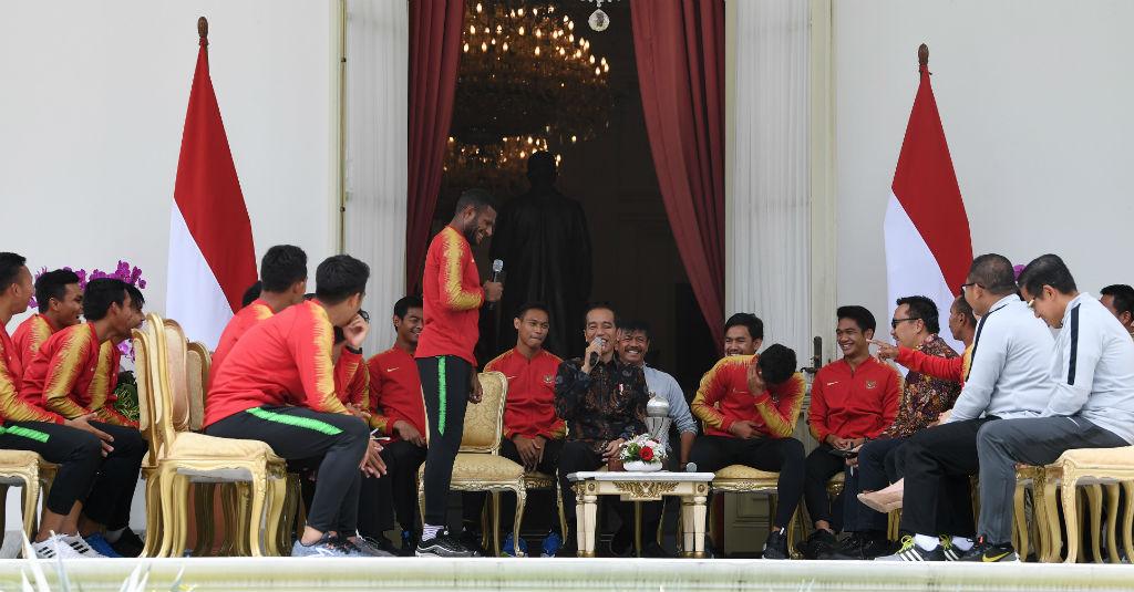 Presiden Jokowi Terima Garuda Muda di Istana Negara