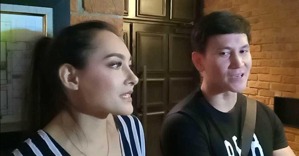 Demi Anak, Marcellino Lefrand dan Dewi Rezer Jaga Kekompakan