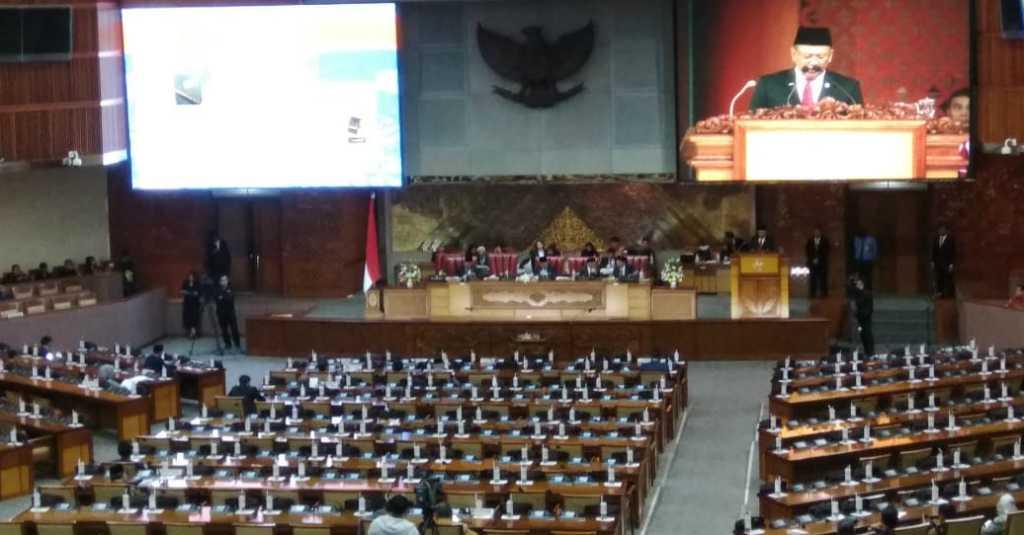 Ketua DPR: Cintailah Capres-Cawapresmu Sedang-sedang Saja