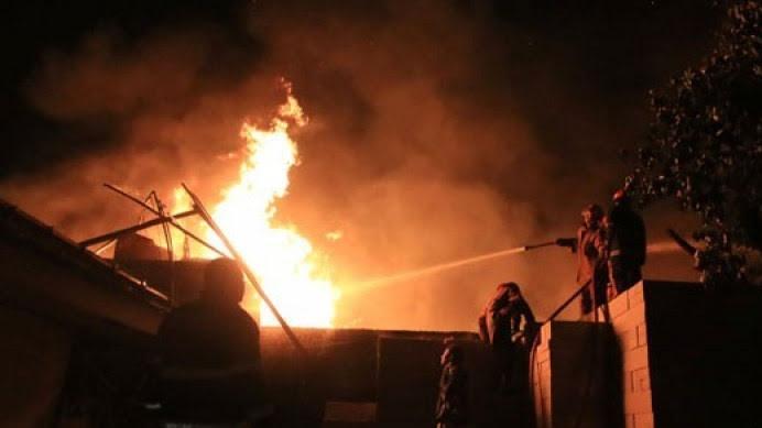 Pasar Blok A Kebayoran Baru Terbakar, 18 Unit Pemadam Dikerahkan