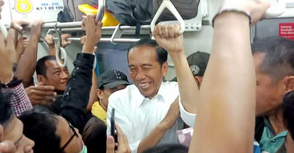 TKN Bela Jokowi yang Disebut Naik KRL untuk Pencitraan