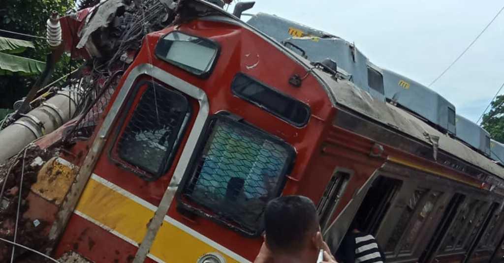 KRL di Bogor Terguling, PT KCI Minta Maaf