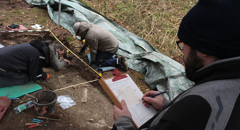Sejarawan Ungkap Bukti Baru Kekejaman Nazi di Pemakaman Massal Jerman