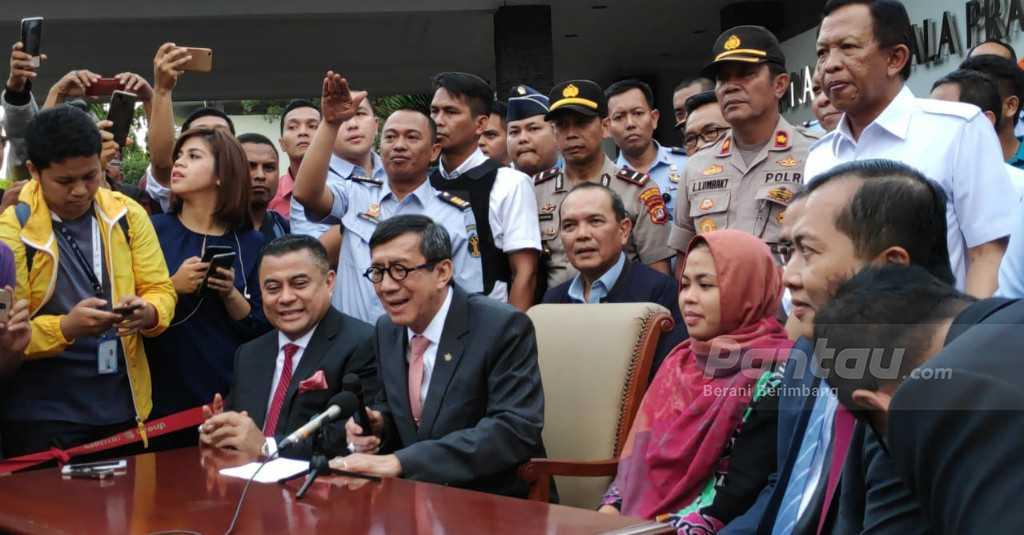 Menteri Yasonna Beberkan Tiga Alasan di Balik Bebasnya Siti Aisyah
