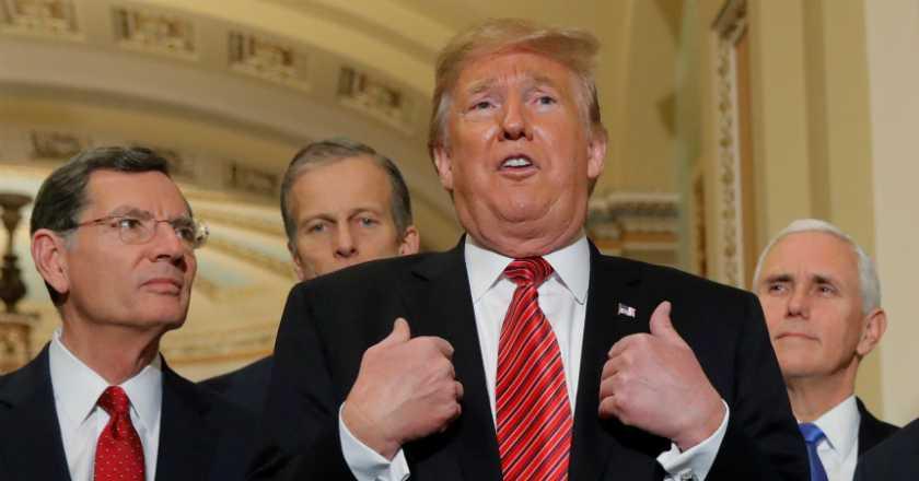 Selain Boeing 737 Max 8, Trump Juga Larang Pengoperasian Max 9