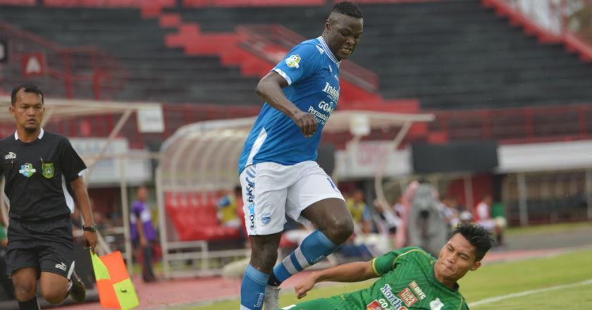 Menanti Janji Ndouassel untuk Persib Bandung di Musim 2019