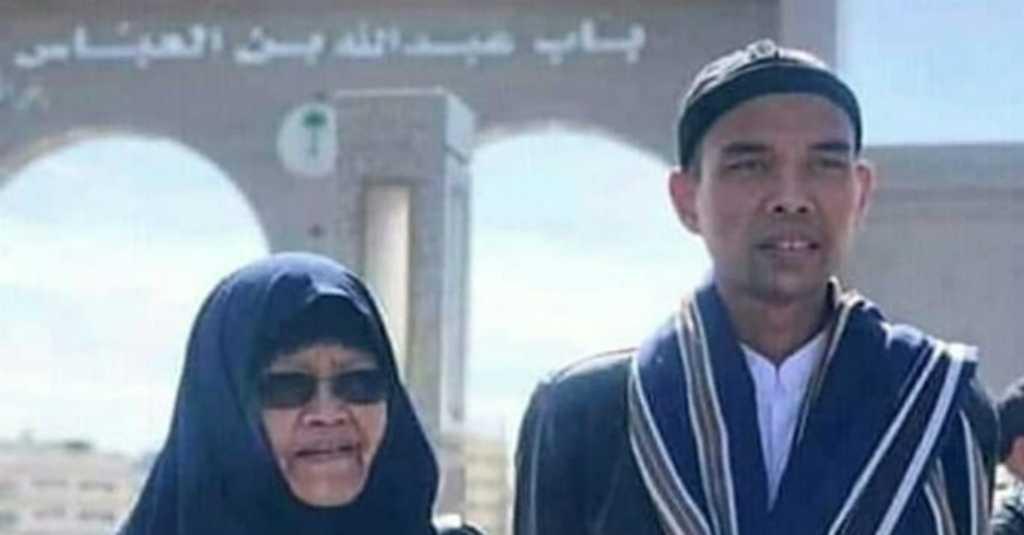Kabar Duka, Ibunda Ustaz Abdul Somad Meninggal Dunia