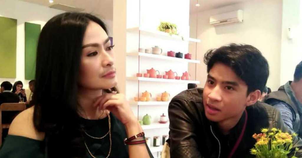 Kriteria dari Iis Dahlia untuk Wanita Pendamping Devano Danendra