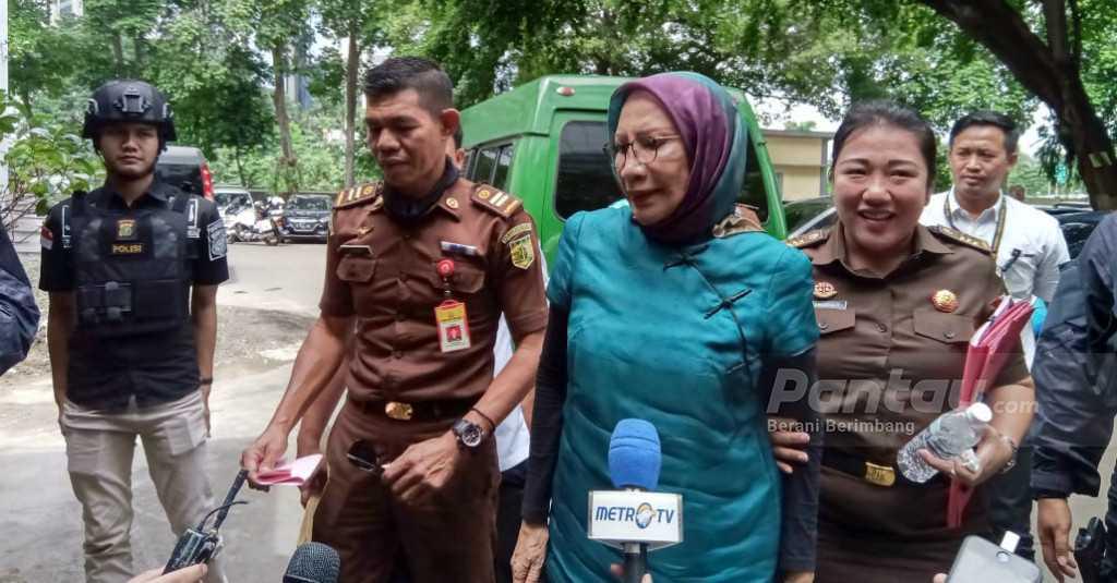 Meski Sudah Ikhlas, Ratna Akui Masih Bingung Hakim Tolak Eksepsinya