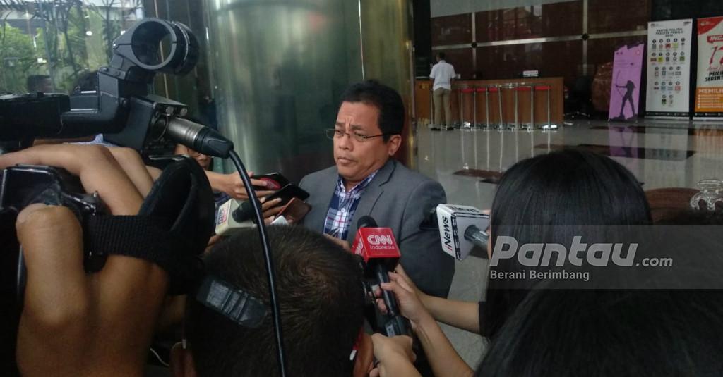 Sekjen DPR Ditanya Ini saat Jadi Saksi Kasus Suap Perimbangan Arfak