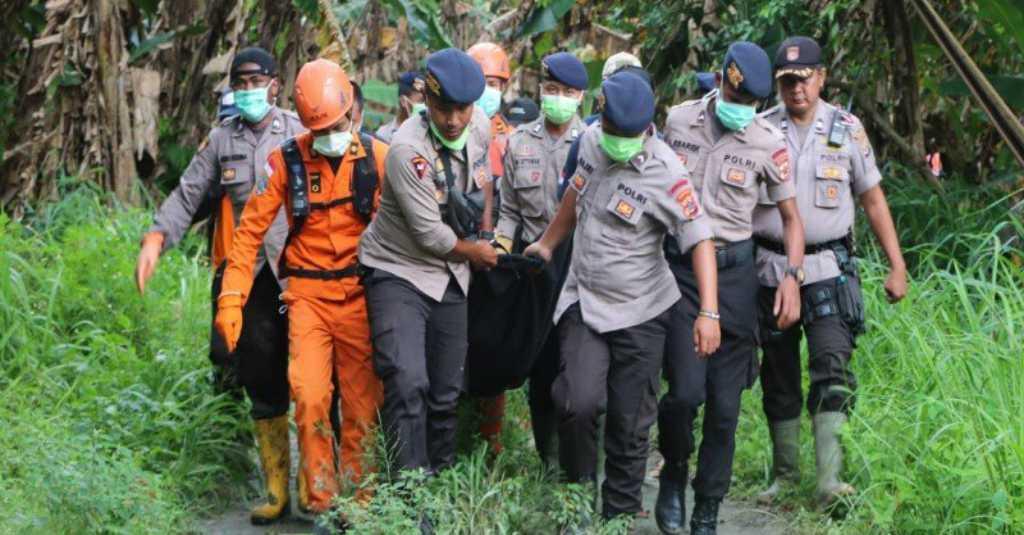 Anjing Pelacak Temukan 19 Jenazah Korban Banjir Bandang Sentani
