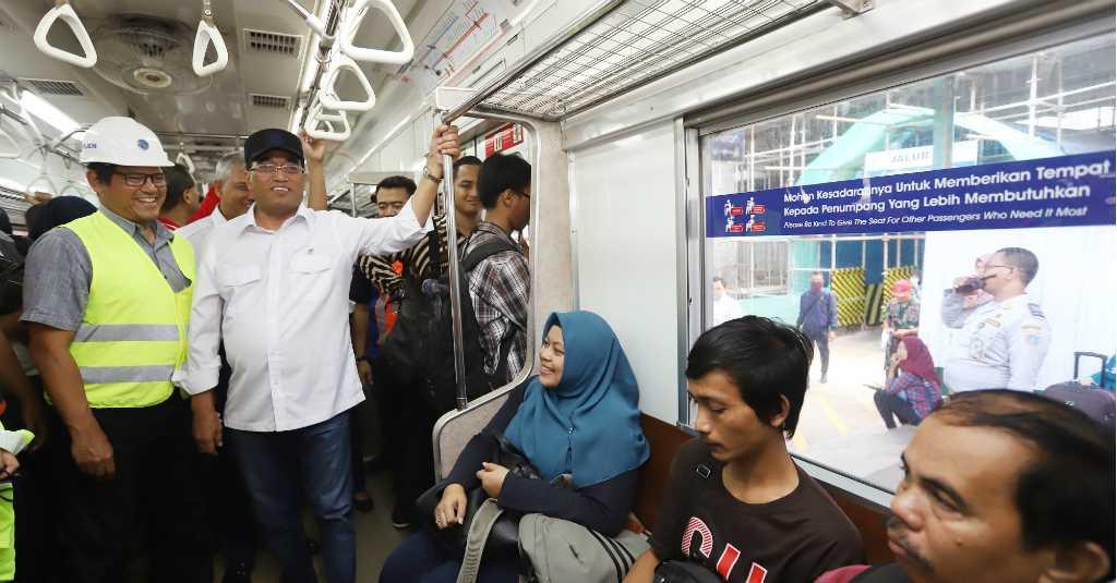 Menhub Ungkap Keprihatinan Masih Banyak Pelanggaran Saat Uji Coba MRT