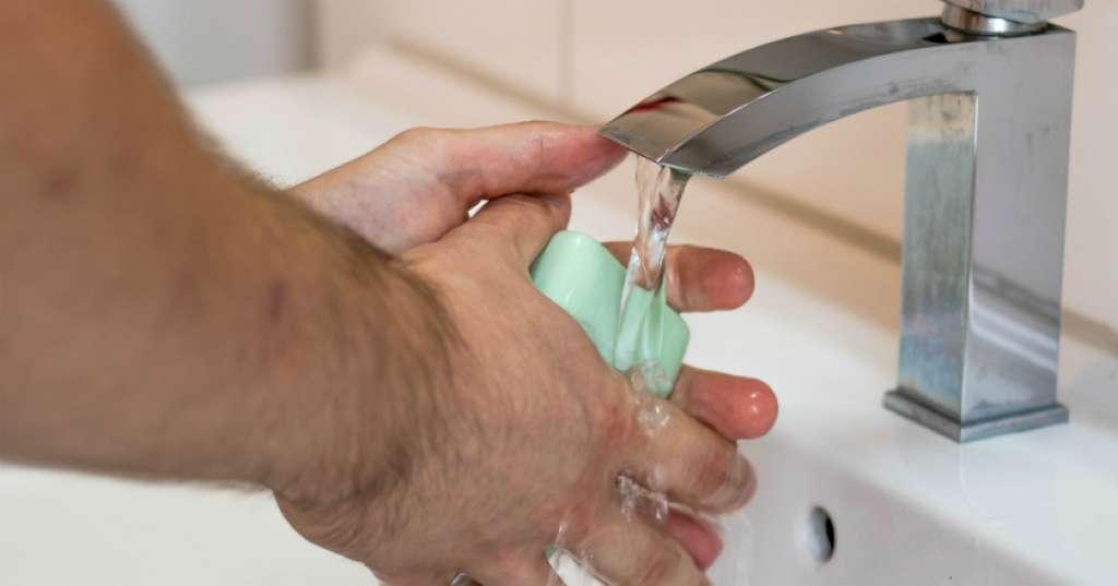 Lupa Cuci Tangan Sebelum Makan Merupakan Masalah Serius