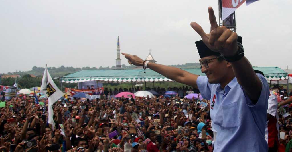 Sandiaga Uno Berduet dengan Al Ghazali di Depan Simpatisan