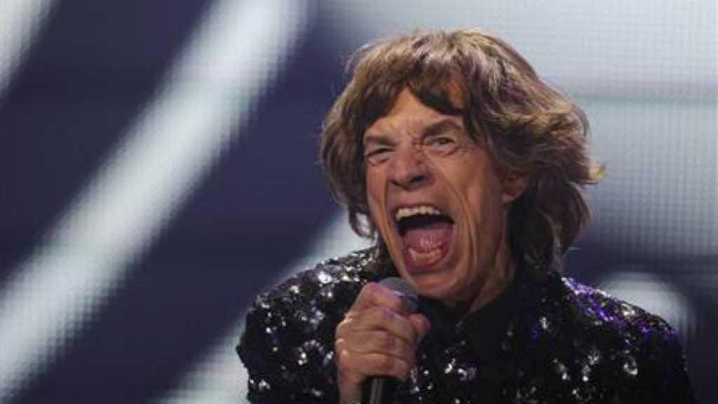 Mick Jagger Sakit, Rolling Stone Tunda Turnya ke AS dan Kanada