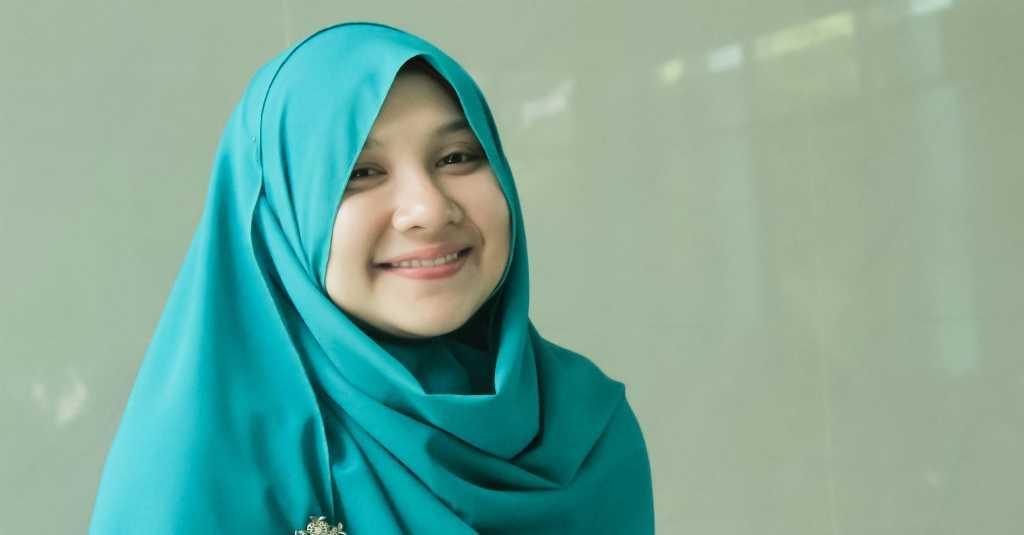Cara Memilih Hijab Syar'i Buat Kamu yang Sibuk dan Seorang Ibu