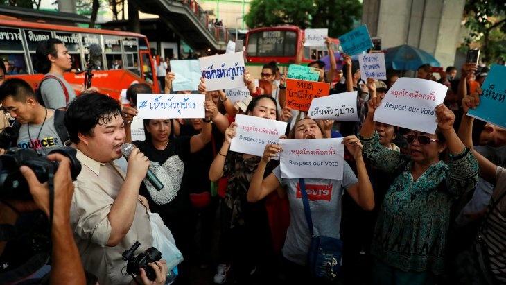 Pemilu Pertama Sejak Kudeta Kacau, Pegiat Oposisi Thailand Unjuk Rasa