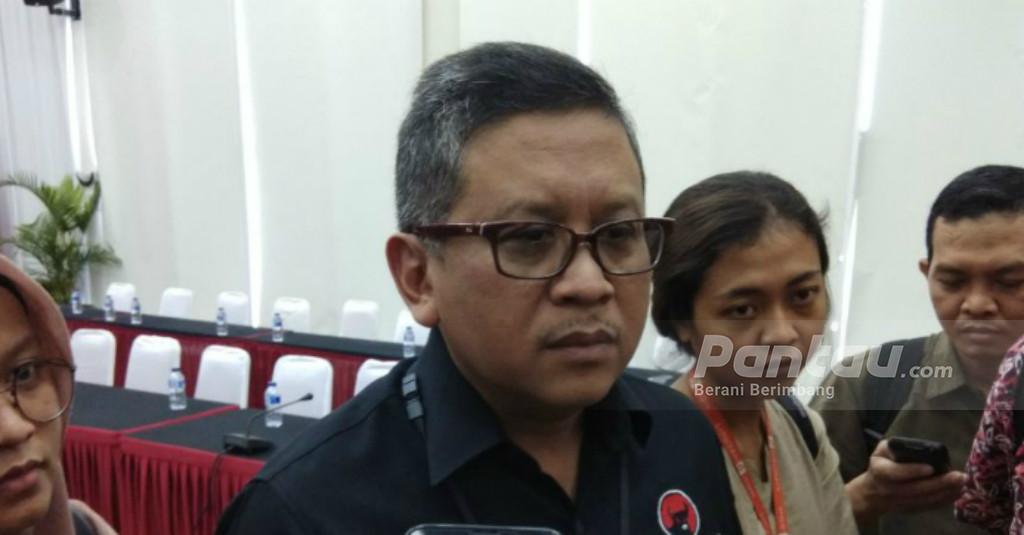 Soal People Power, Hasto: Mungkin Amien Rais Khawatir
