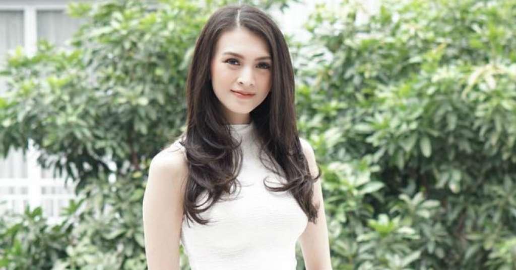Donita Banyak Belajar Menjadi Seorang Ibu Saat Vakum di Entertain