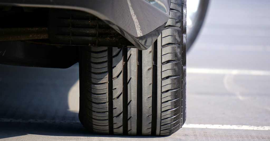 Penting untuk Merotasi Roda Mobil Secara Merata