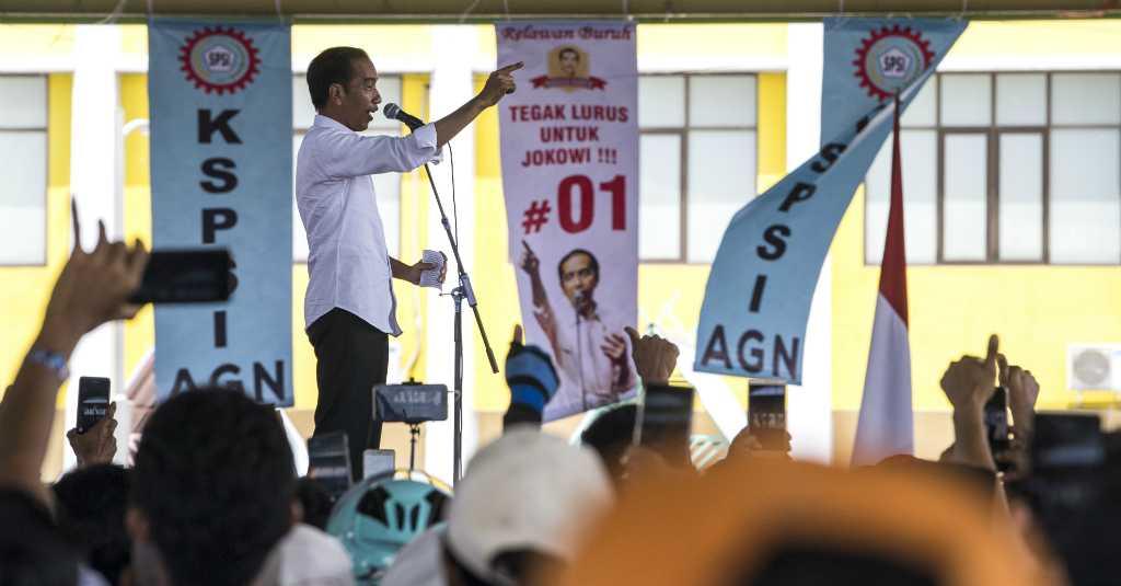 Kampanye di Depan Pekerja Buruh, Jokowi Janji Revisi PP 78 Soal Upah