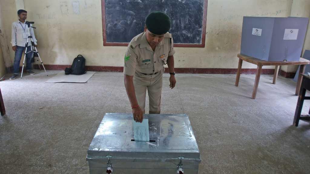 Jelang Pemilu, Kelompok Bersenjata India Bunuh Tokoh Agama Hindu