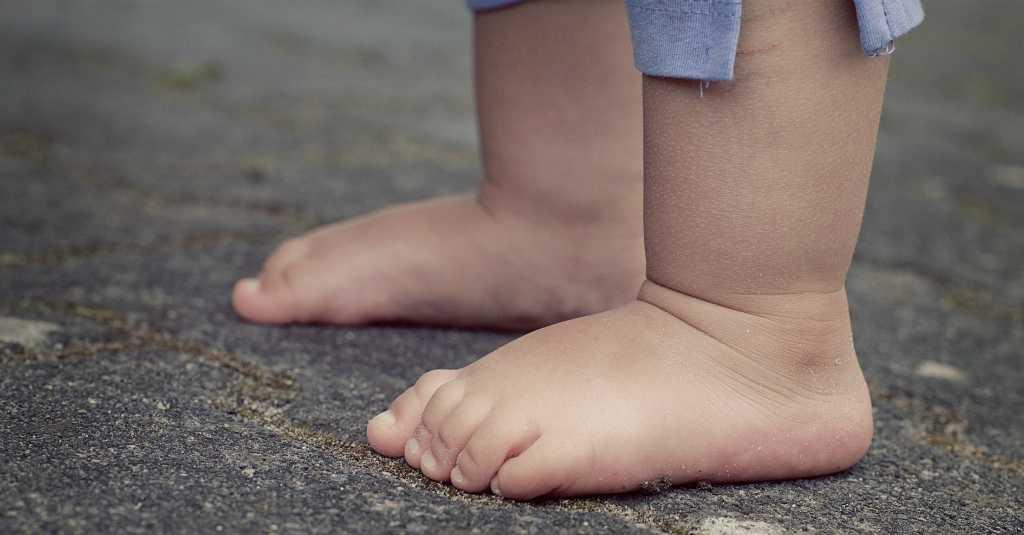 Bukan Hanya Mitos, Pijat Bisa Membuat Bayi Cepat Jalan Ternyata Hoax