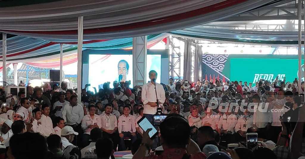 Sapa Warga Sentul, Jokowi Umbar Optimisme Rebut Suara di Bogor