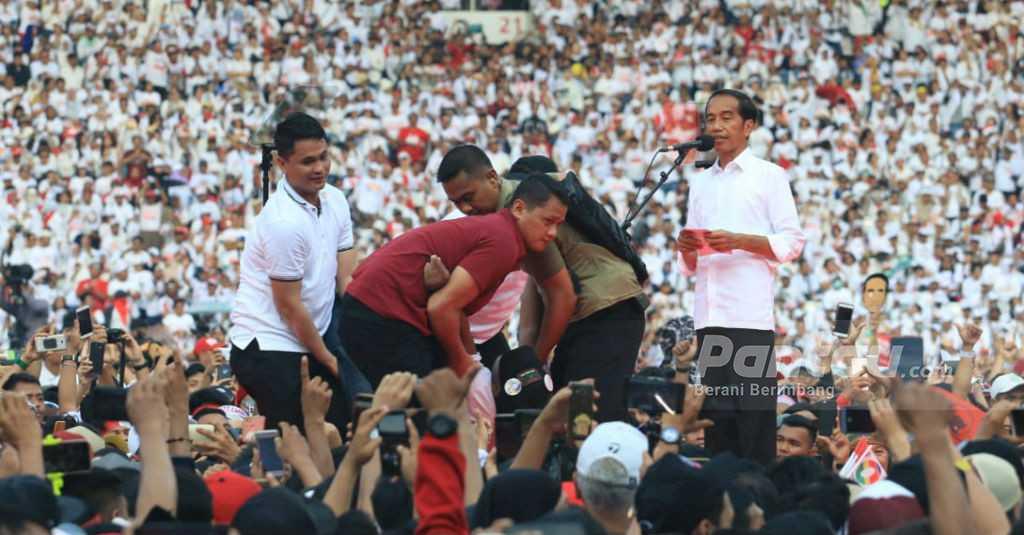 Jokowi Pidato, Beberapa Pendukung Tumbang