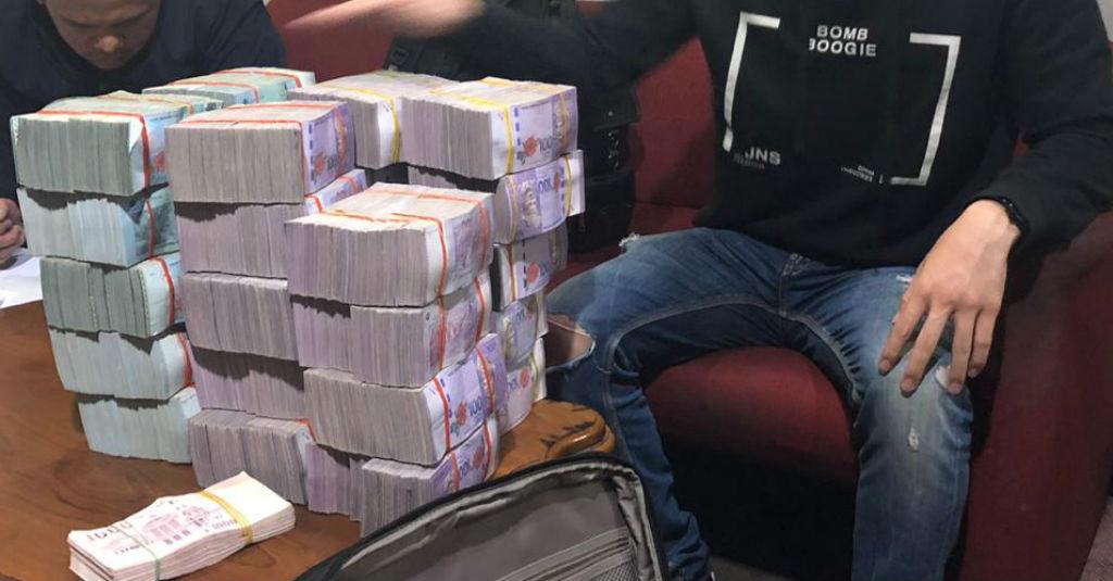 6 Orang Kurir Bawa Dana Asing Rp90 miliar Ditangkap di Bandara Soetta