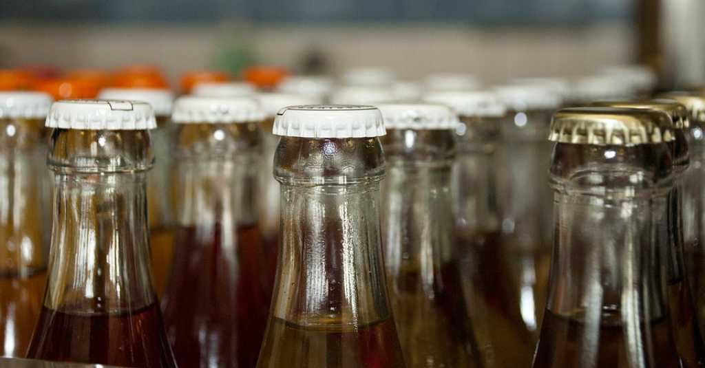 Penghapusan Plastik Mulai Menular ke Produsen Minuman