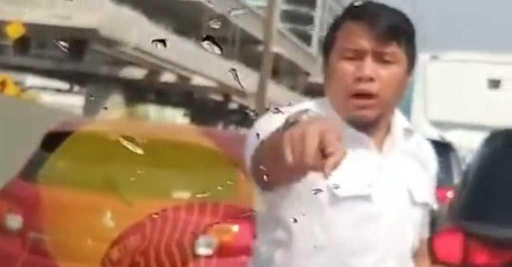 Pria Arogan yang Injak Kap Mobil di Tol Pancoran Seorang PNS