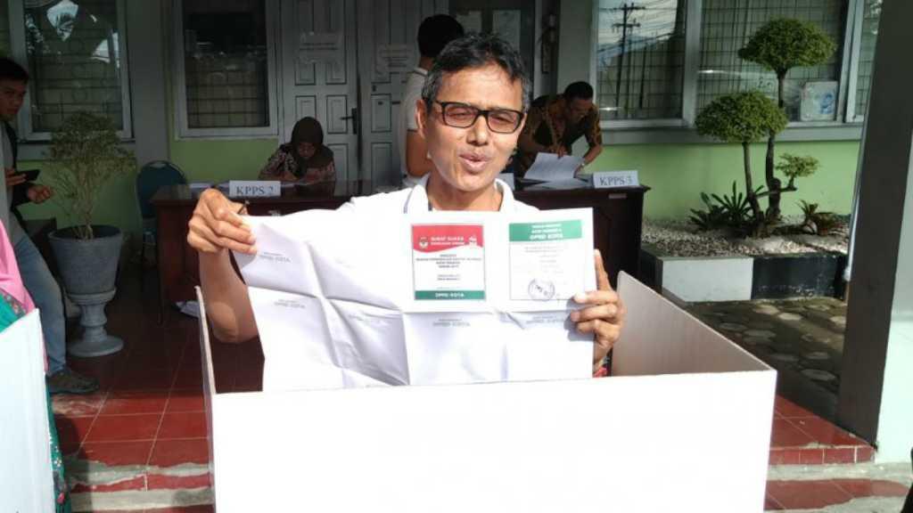 Jokowi Keok di Sumbar, Gubernur: Jangan Anak Tirikan yang Tak Dukung