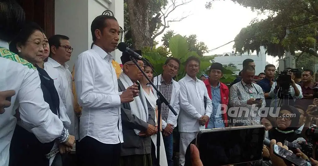 Yakin Menang Versi Quick Count, Jokowi Tetap Tunggu Hasil KPU