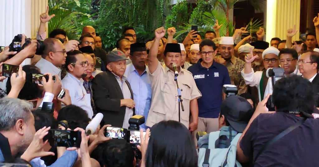 Kenapa Sandiaga Terlihat Lesu saat Prabowo Deklarasi Kemenangan?