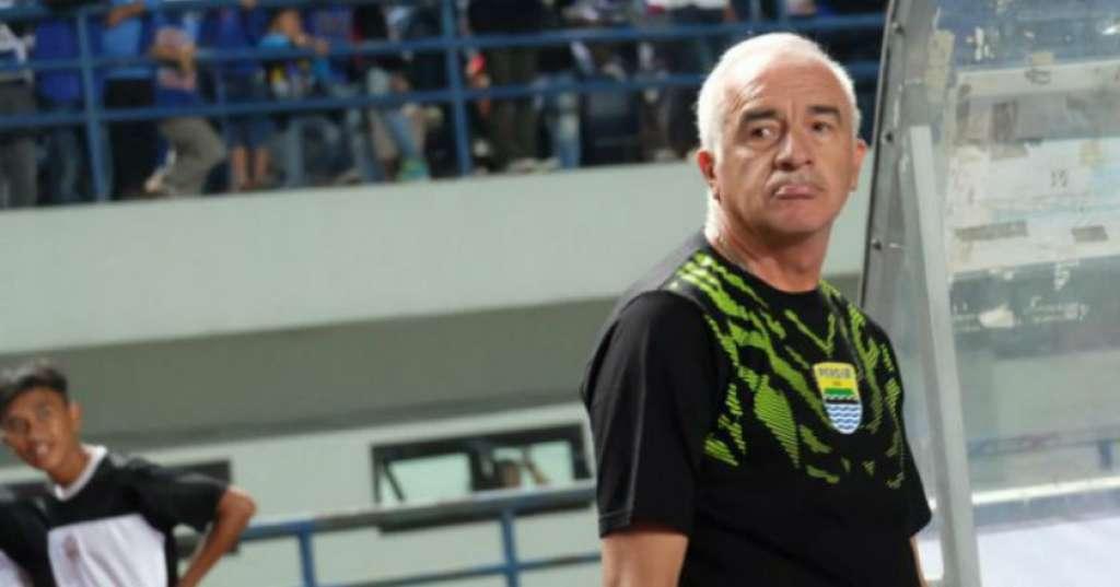 Jelang Lawan Mantan Tim Asuhannya, Mario Gomez Tak Terbebani