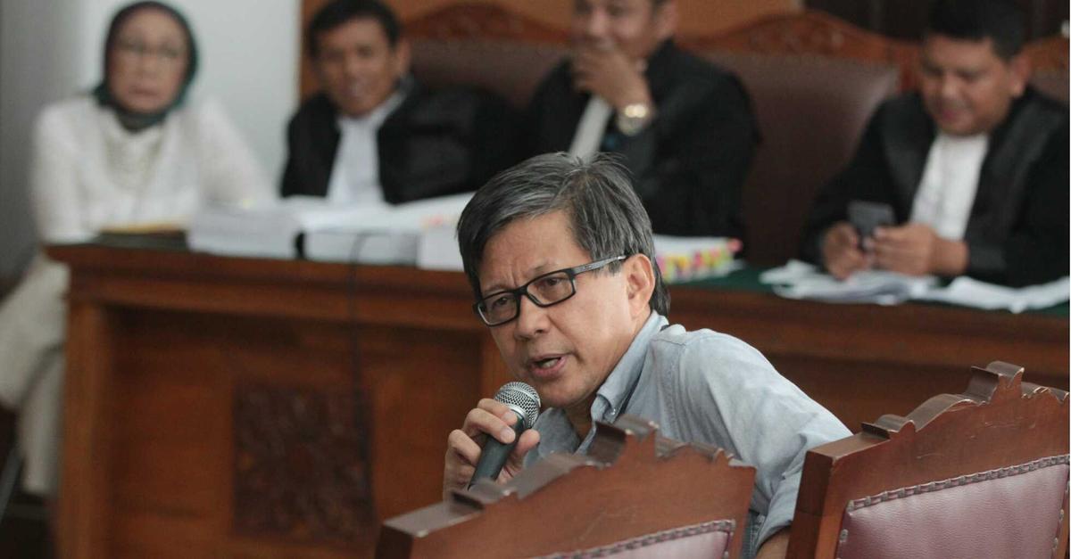 Sidang Ratna Sarumpaet: Rocky Gerung Mengaku Jengkel Dibohongi