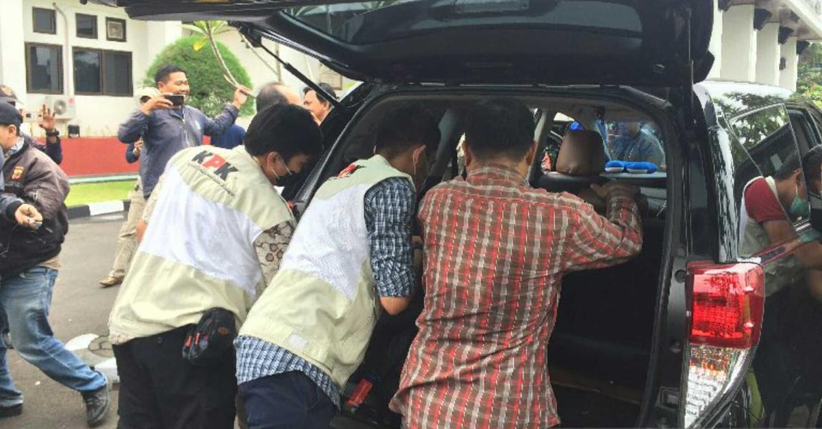 Petugas KPK Geledah Kantor Wali Kota Tasikmalaya, Ada Apa?