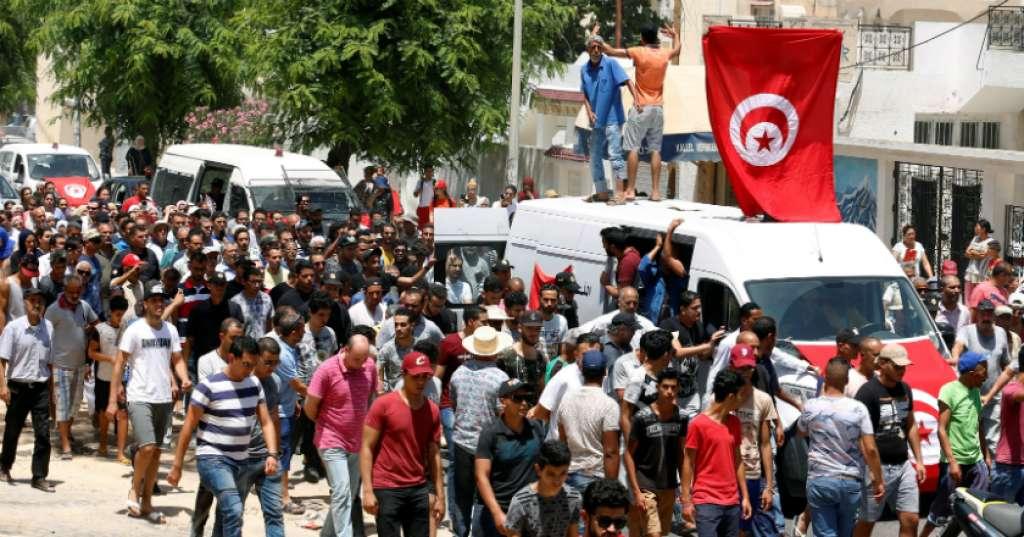 Polisi Tunisia Menyerang Stasiun TV Swasta Nesna, Ada Apa?